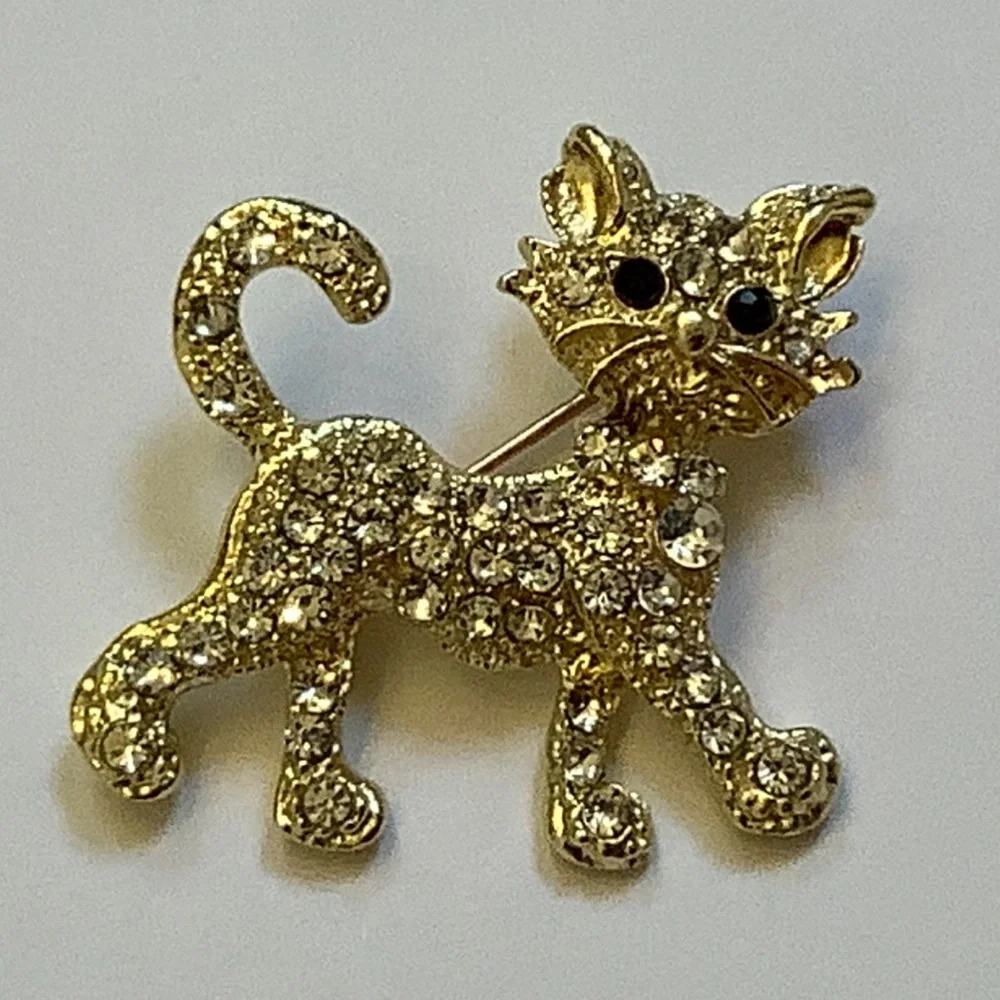 Gold Tone Rhinestone Cat Brooch - Picture 4 of 8